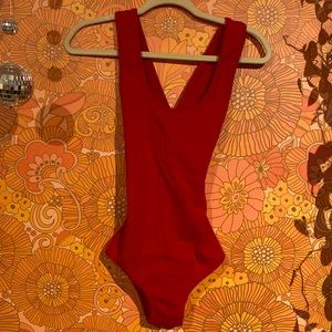 ARQ Cleo Leo in Medium